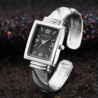 Stylish Wrist Quartz Timepiece