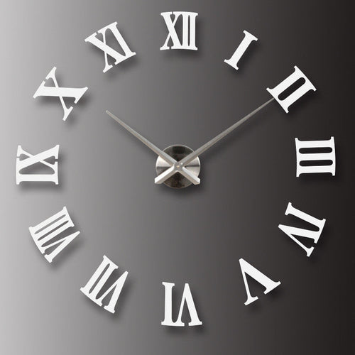 Stylish round timepiece with European design