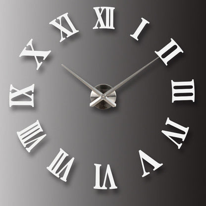 Stylish round timepiece with European design