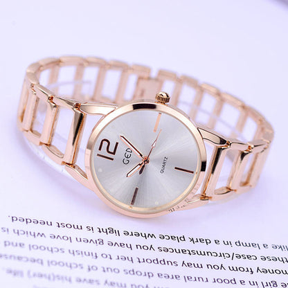 Elegant water-resistant timepiece