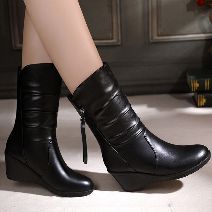 Cozy Winter Boots With Soft Mid-Calf Height
