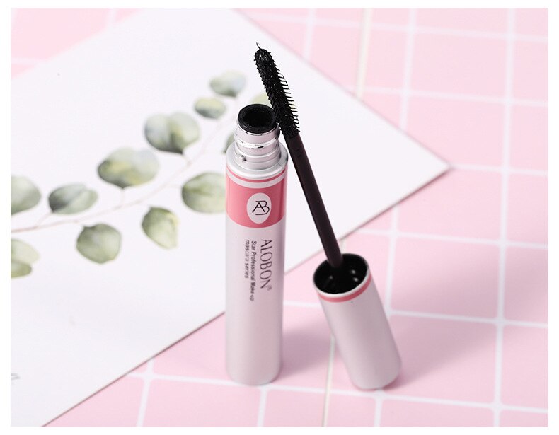 Ultra Glam Lash Amplifier Intense Volume & Length Mascara