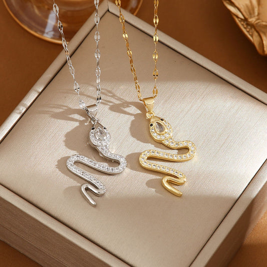 Fashion Personality Snake Necklace With Rhinestone Design Creative