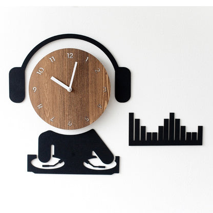 DJ Ultra Quiet Wall Clock