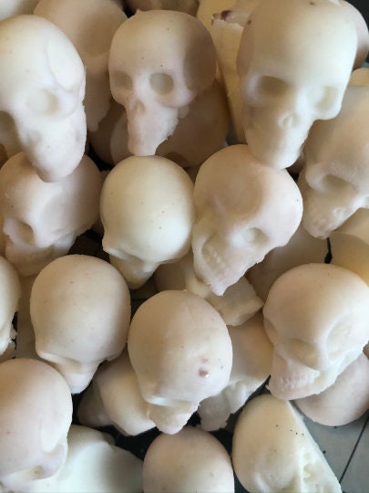 Palo Santo mini skull wax melts